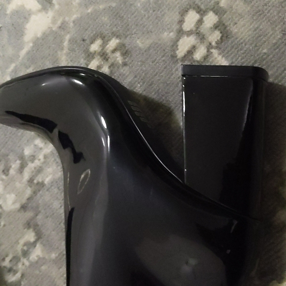 THERAPY | PRINCESS POLLY Black Patent Alloy Ankle Boots - Picture 6 of 7